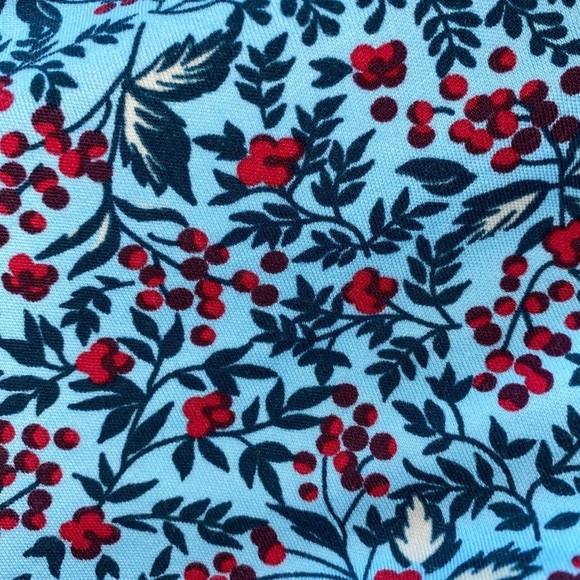 LAND’S END floral ditzy print long sleeve round neckline soft NEW size M - Picture 4 of 10